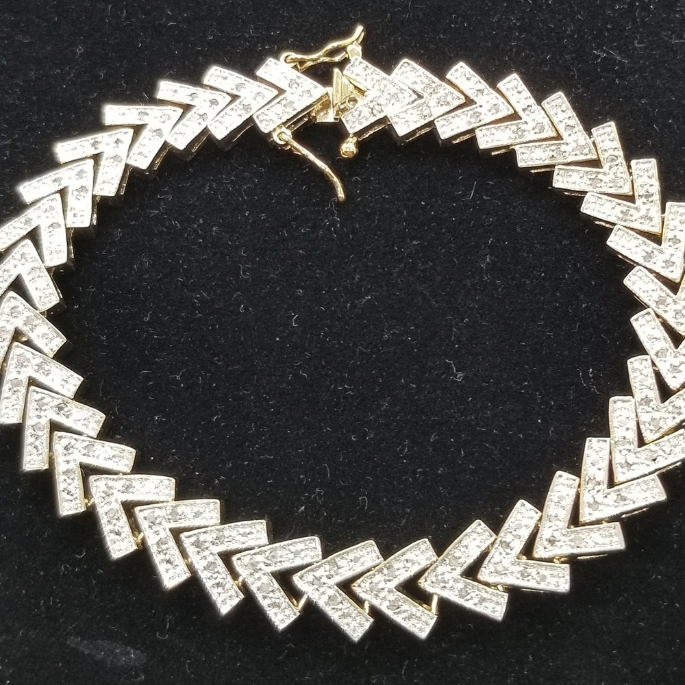 1.08 carat diamond bracelet NWOT